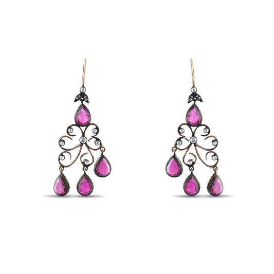 5.6 Karat Pırlanta Yakut Küpe Modelleri ve Fiyatları 2025 - Lial Diamond - Göz Kamaştıran Zarafet