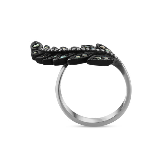 0.63 Karat Elmas Zümrüt Yüzük, Yaprak Figürlü Modelleri ve Fiyatları 2025 - Lial Diamond - Göz Kamaştıran Zarafet