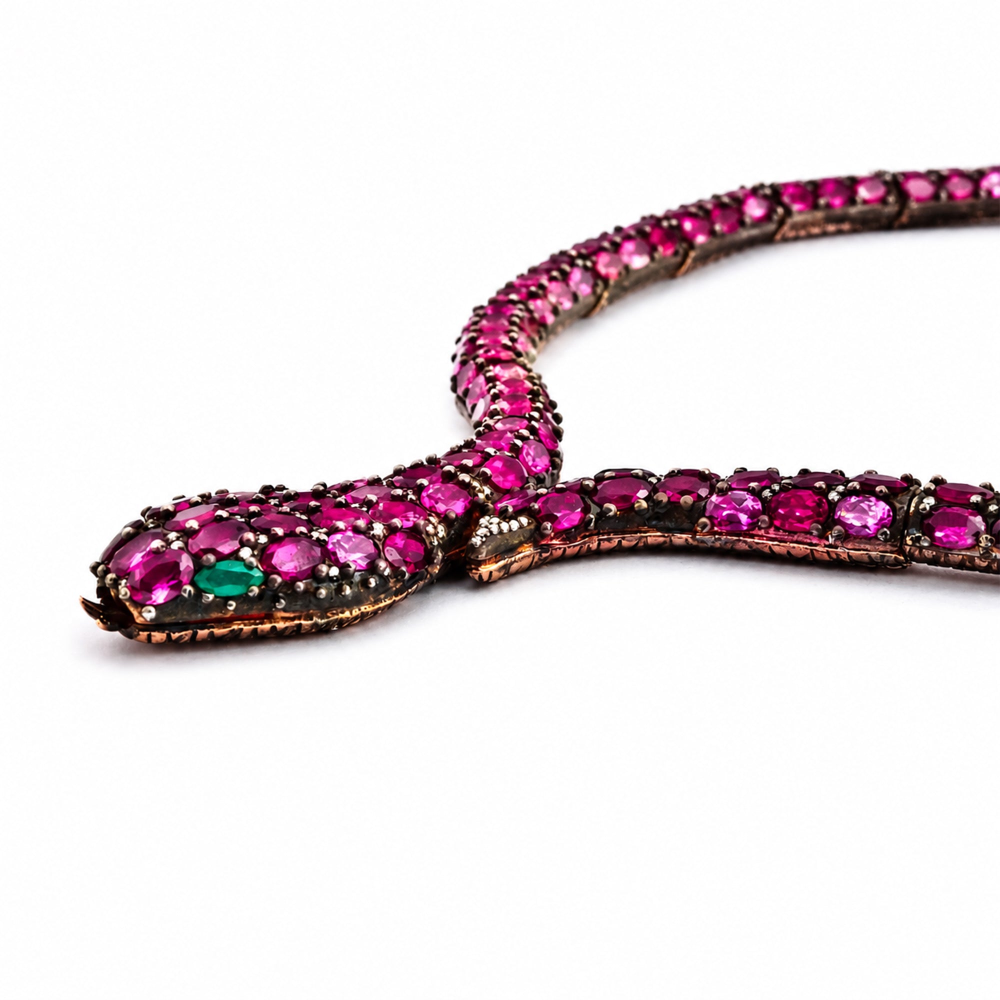 155.25 Karat Pırlanta ve Rhodolite Taşlı Yılan Gerdanlık