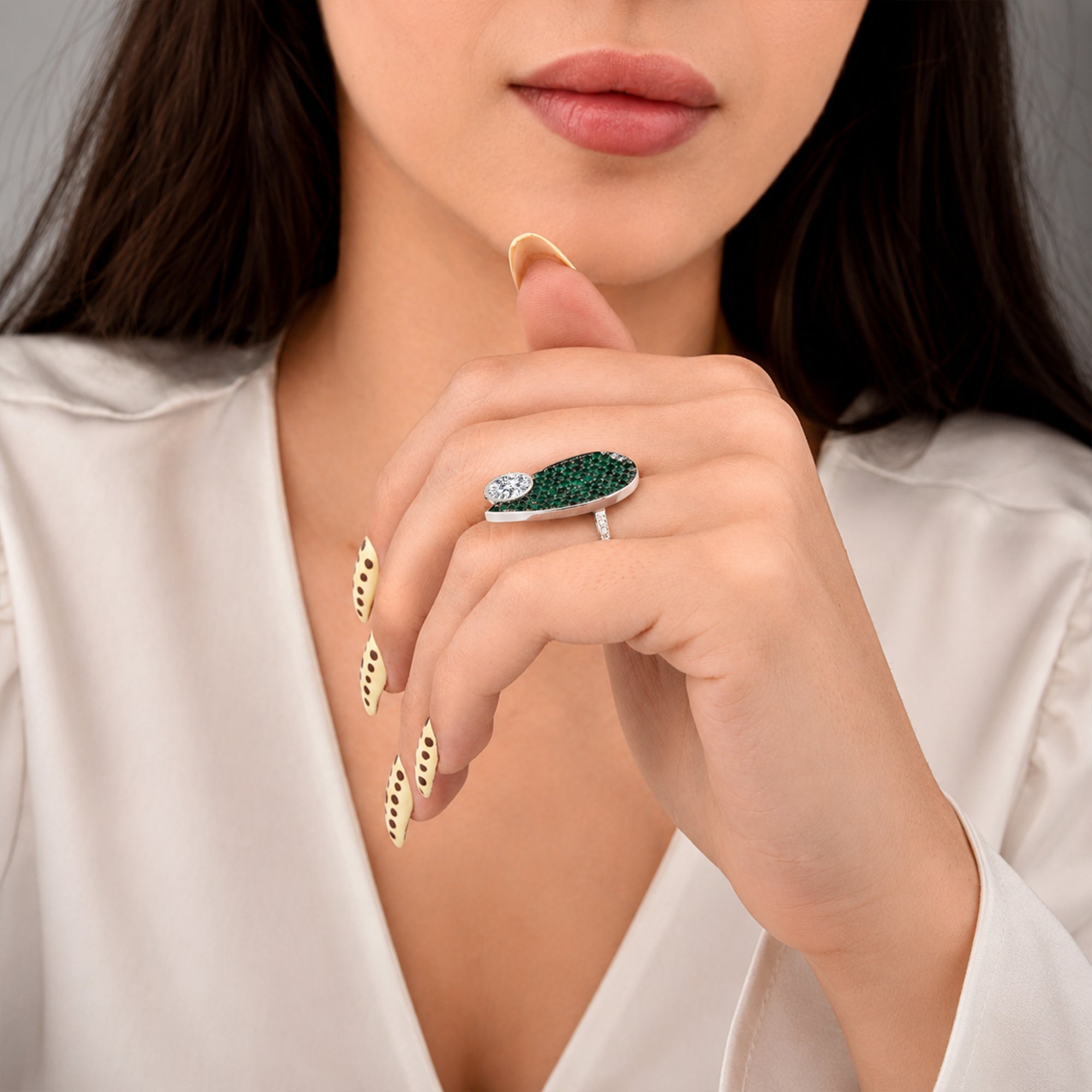 2.16 Karat Pırlanta Zümrüt Yüzük