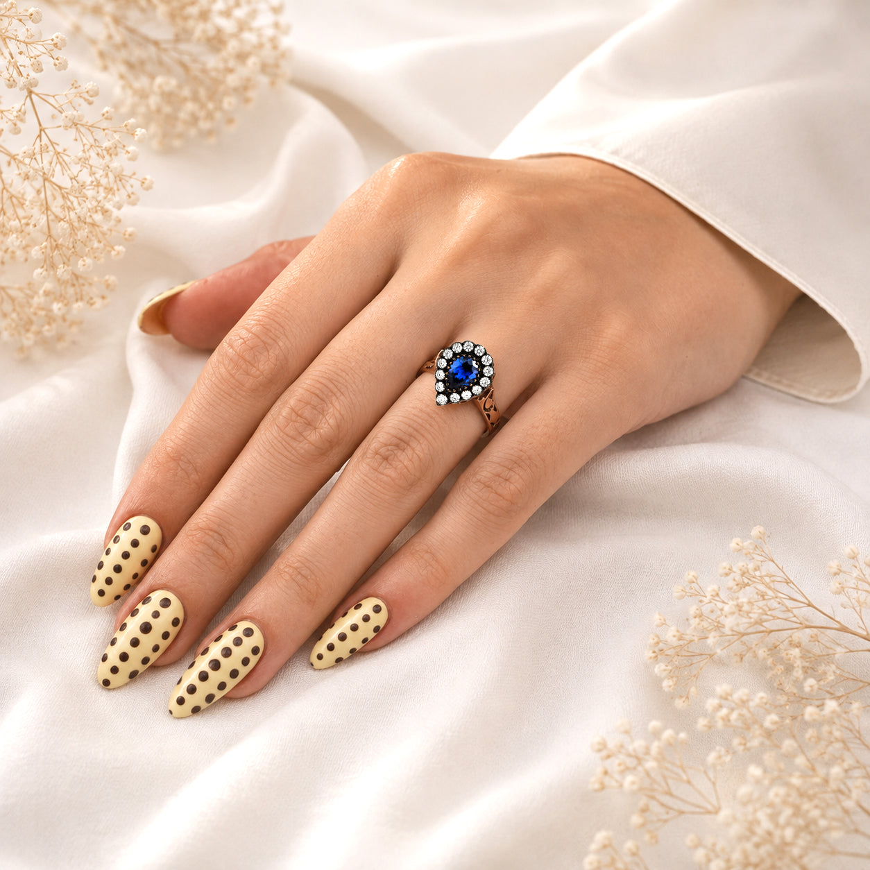 1.13 Karat Pırlanta Safir Yüzük
