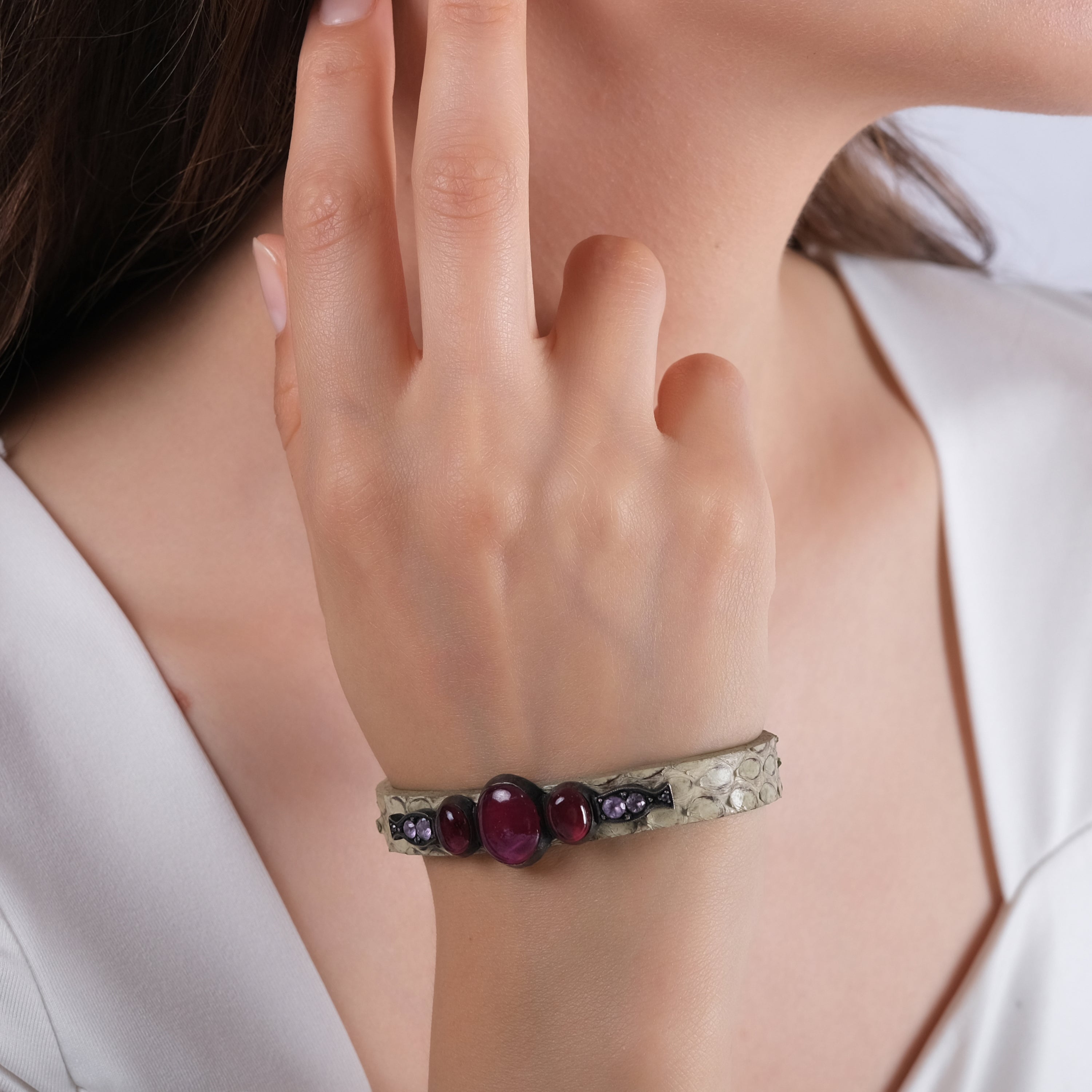 Özel Tasarım 13.05 Karat Yakut Bileklik Modelleri ve Fiyatları 2025 - Lial Diamond - Göz Kamaştıran Zarafet