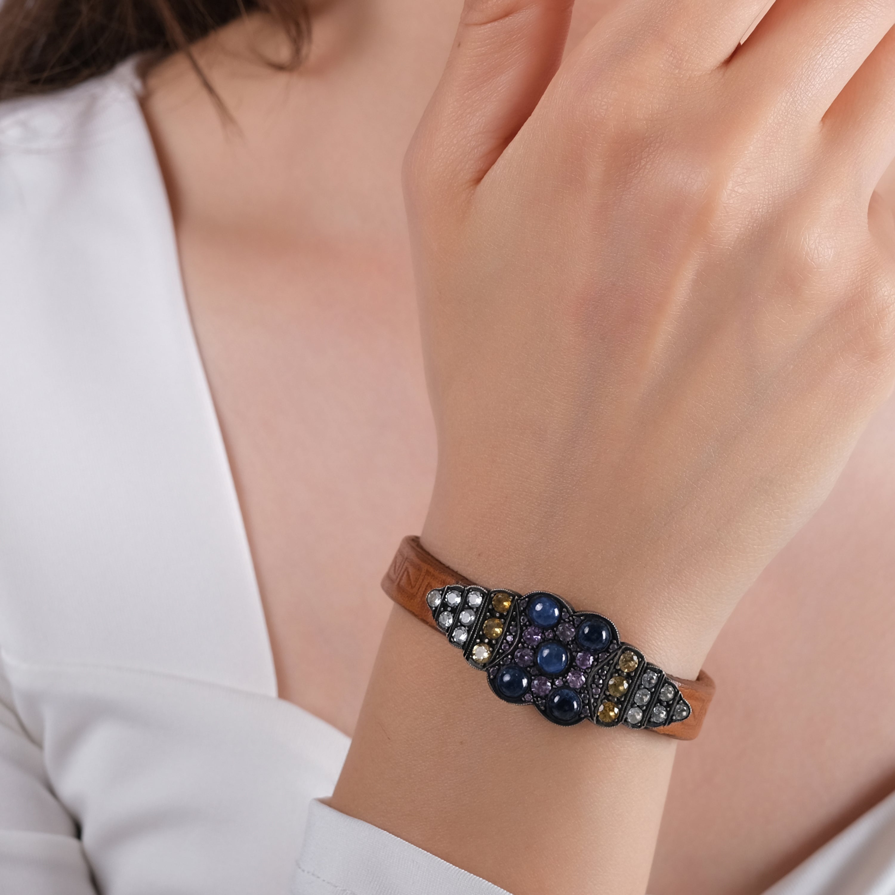 Özel Tasarım 17.42 Karat Safir Bileklik Modelleri ve Fiyatları 2025 - Lial Diamond - Göz Kamaştıran Zarafet