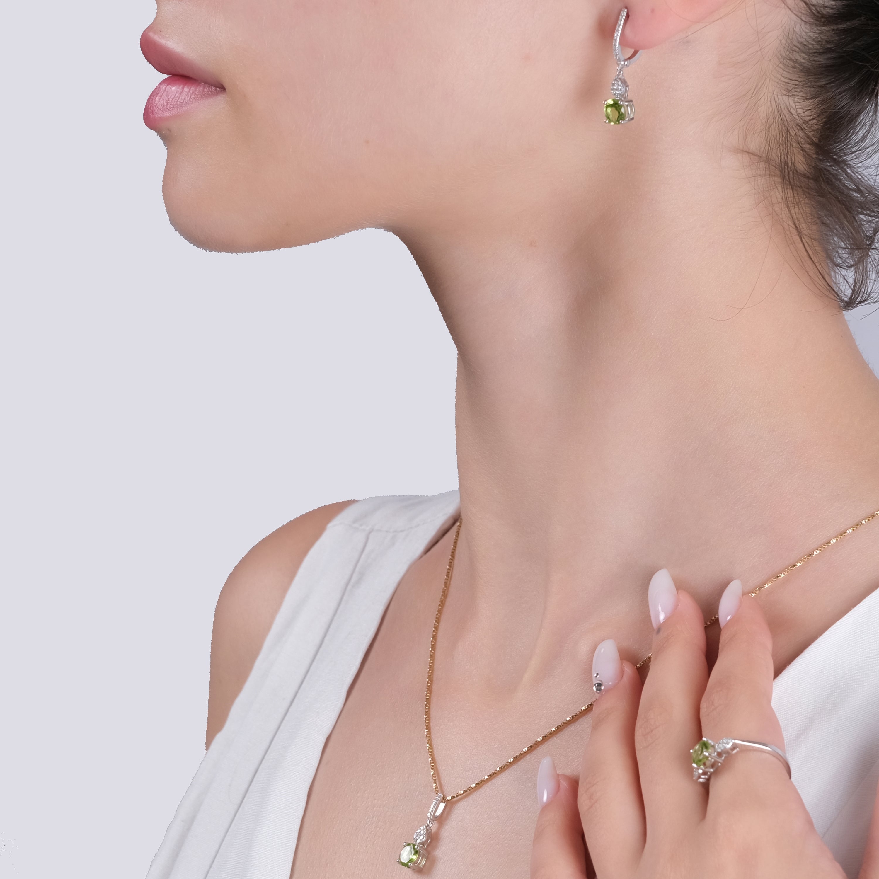 0.74 Karat Pırlanta Peridot Kolye Modelleri ve Fiyatları 2025 - Lial Diamond - Göz Kamaştıran Zarafet