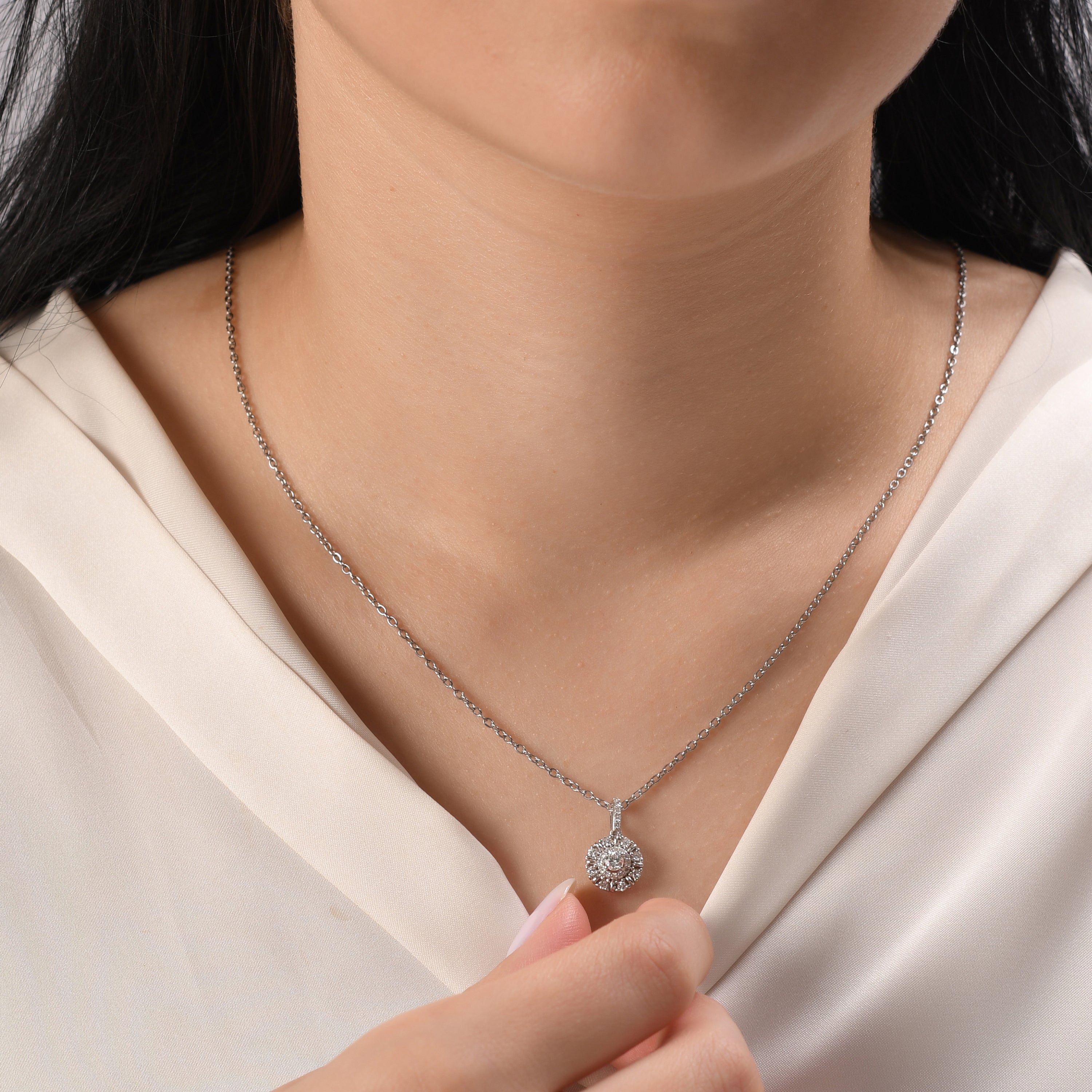 0.42 Karat Pırlanta Kolye Modelleri ve Fiyatları 2025 - Lial Diamond - Göz Kamaştıran Zarafet