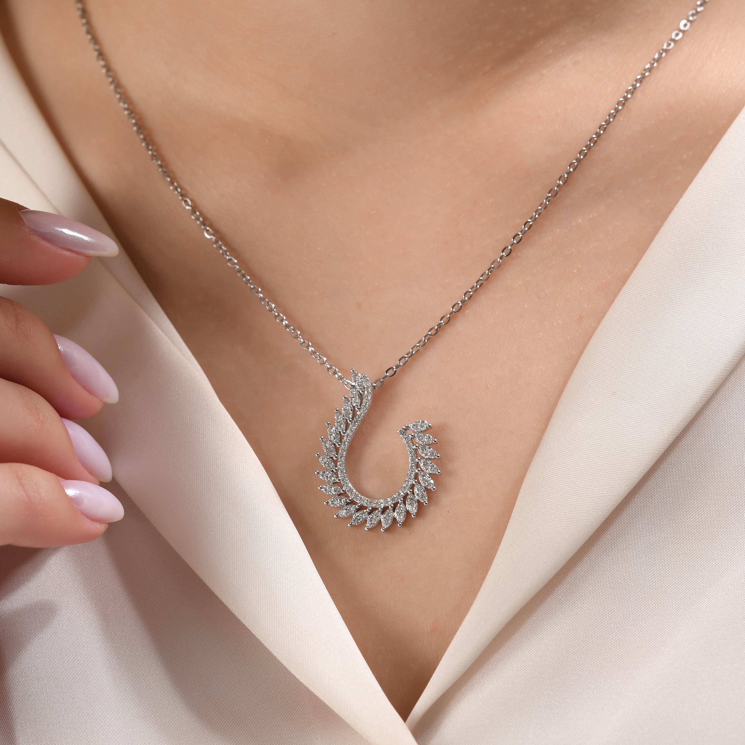 0.64 Karat Markiz Pırlanta Kolye Modelleri ve Fiyatları 2025 - Lial Diamond - Göz Kamaştıran Zarafet