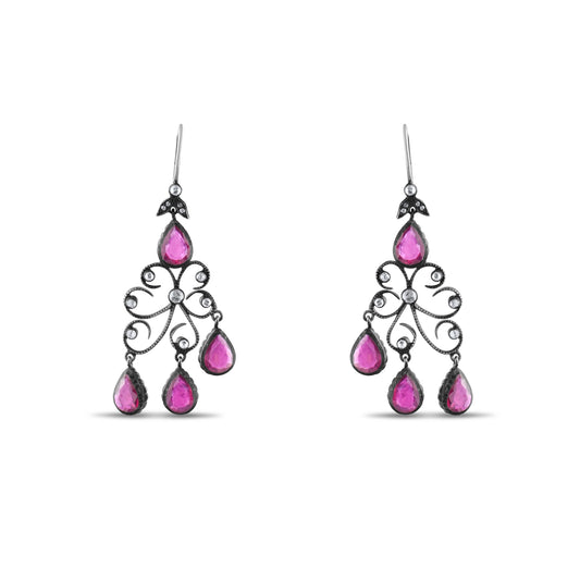 5.6 Karat Pırlanta Yakut Küpe Modelleri ve Fiyatları 2025 - Lial Diamond - Göz Kamaştıran Zarafet