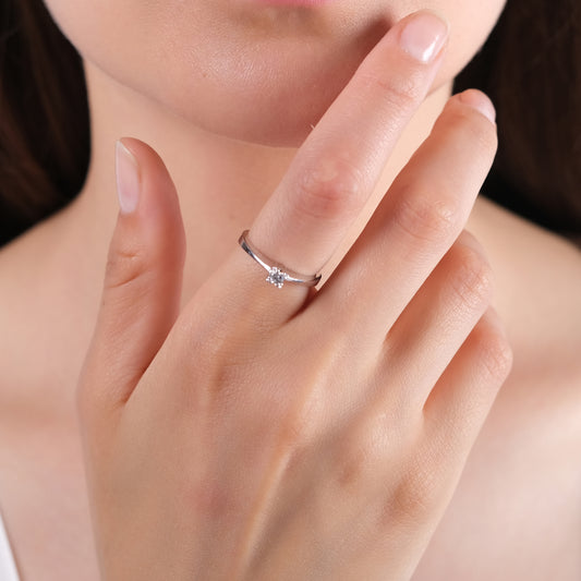 0.10 Karat Tektaş Pırlanta Yüzük Modelleri ve Fiyatları 2025 - Lial Diamond - Göz Kamaştıran Zarafet