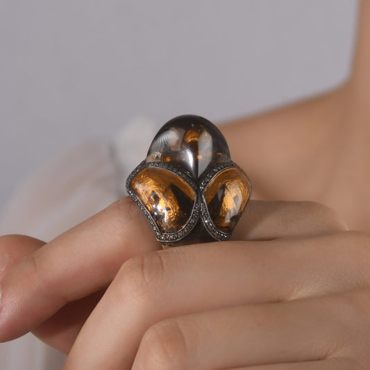 1.96 Karat Pırlanta Yüzük, Gize Sfenksi Motifli Modelleri ve Fiyatları 2025 - Lial Diamond - Göz Kamaştıran Zarafet