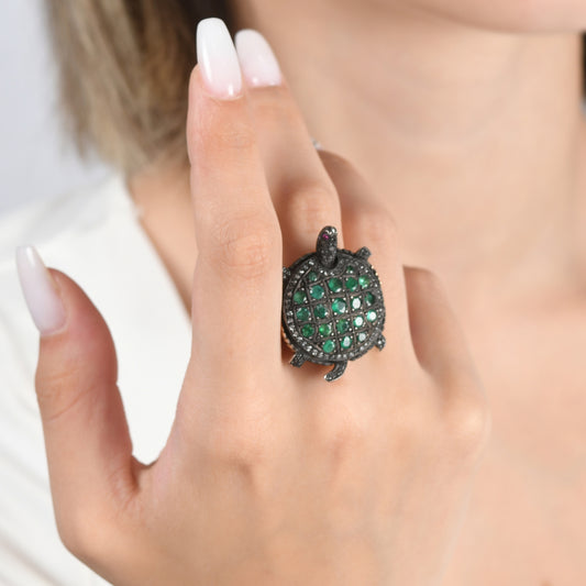 2.55 Karat Pırlanta Zümrüt Yüzük, Kaplumbağa Figürlü Modelleri ve Fiyatları 2025 - Lial Diamond - Göz Kamaştıran Zarafet