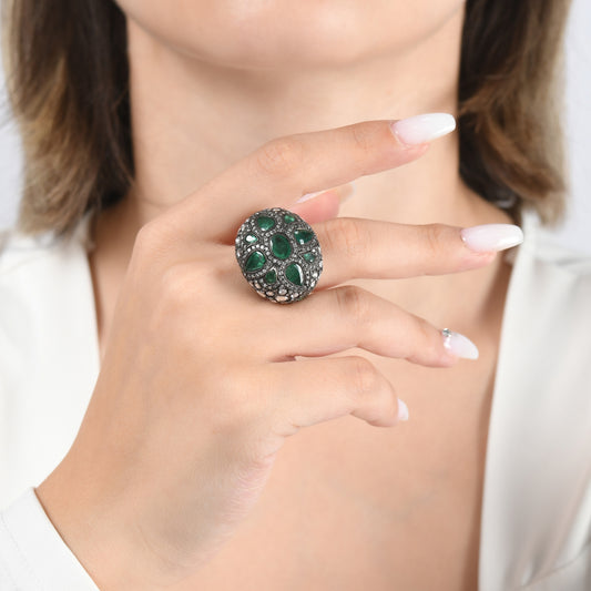 8.60 Karat Pırlanta Zümrüt Yüzük Modelleri ve Fiyatları 2025 - Lial Diamond - Göz Kamaştıran Zarafet