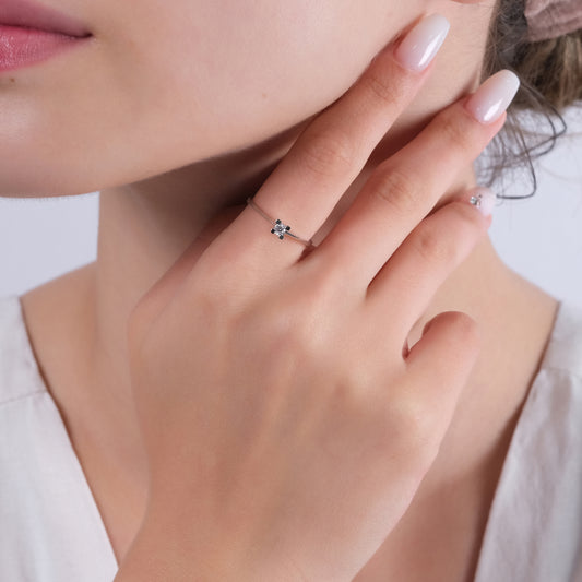 0.30 Karat Tektaş Pırlanta Yüzük Modelleri ve Fiyatları 2025 - Lial Diamond - Göz Kamaştıran Zarafet