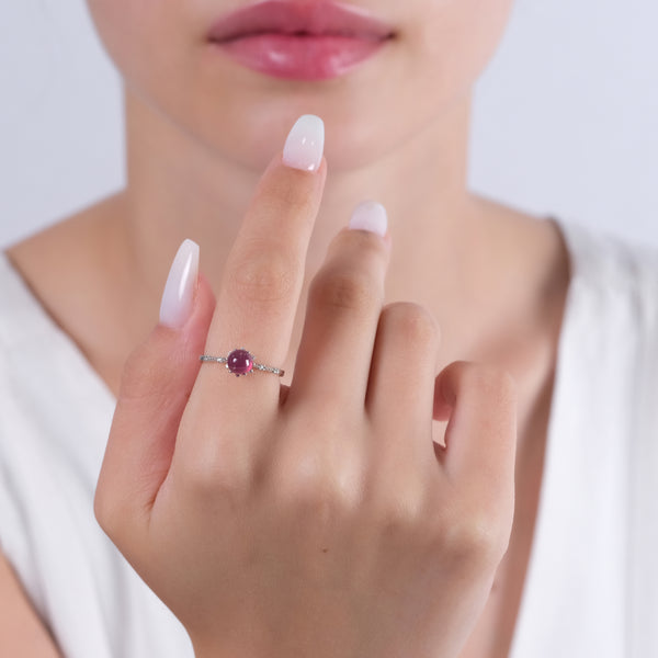 1.02 Karat Pırlanta Yakut Yüzük