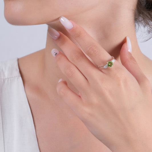 0.86 Karat Pırlanta Peridot Yüzük Modelleri ve Fiyatları 2025 - Lial Diamond - Göz Kamaştıran Zarafet