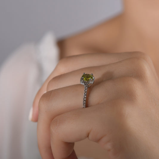 1.06 Karat Pırlanta Sarı Safir Yüzük Modelleri ve Fiyatları 2025 - Lial Diamond - Göz Kamaştıran Zarafet