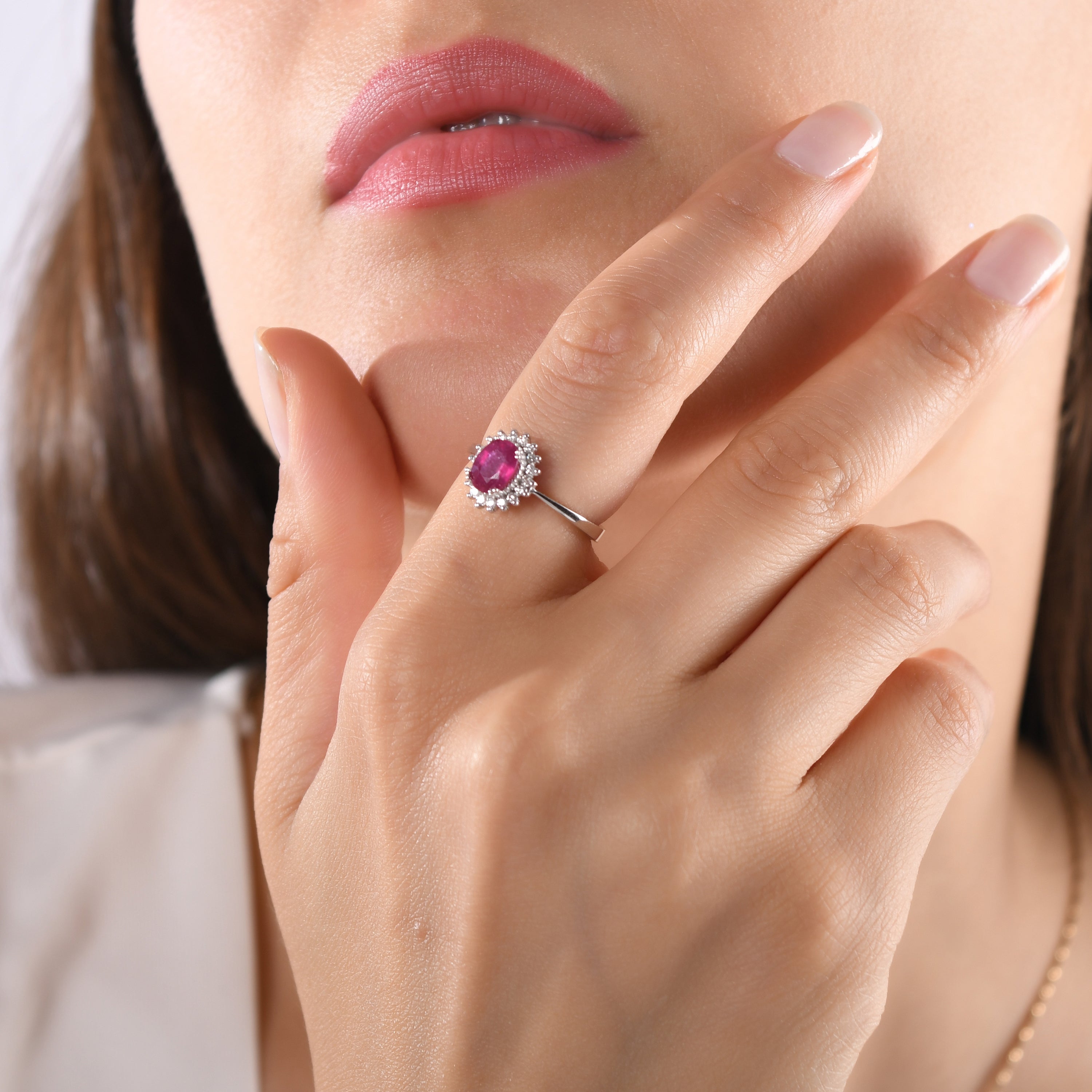 1.01 Karat Pırlanta Yakut Yüzük Modelleri ve Fiyatları 2025 - Lial Diamond - Göz Kamaştıran Zarafet