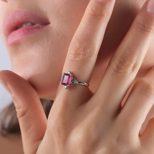 1.15 Karat Pırlanta Yakut Yüzük Modelleri ve Fiyatları 2025 - Lial Diamond - Göz Kamaştıran Zarafet