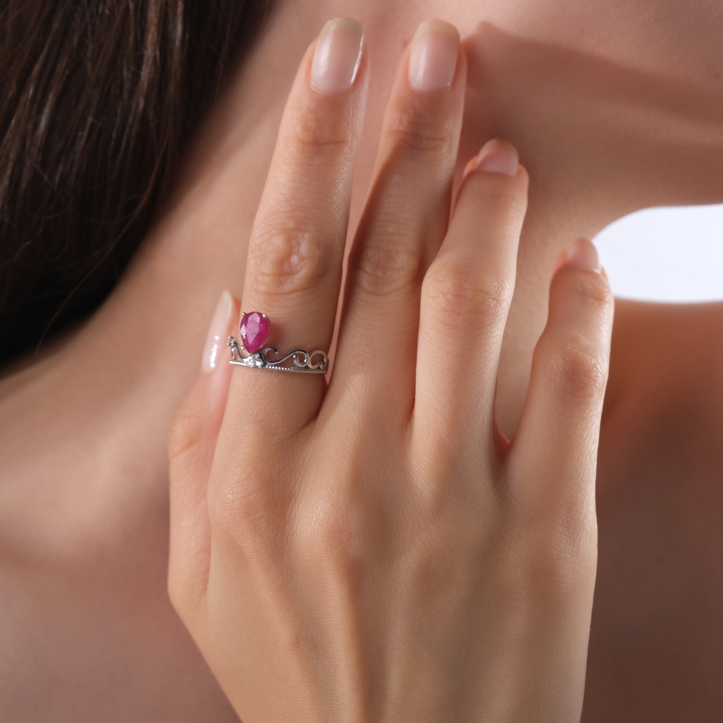 1.28 Karat Pırlanta Yakut Yüzük Modelleri ve Fiyatları 2025 - Lial Diamond - Göz Kamaştıran Zarafet