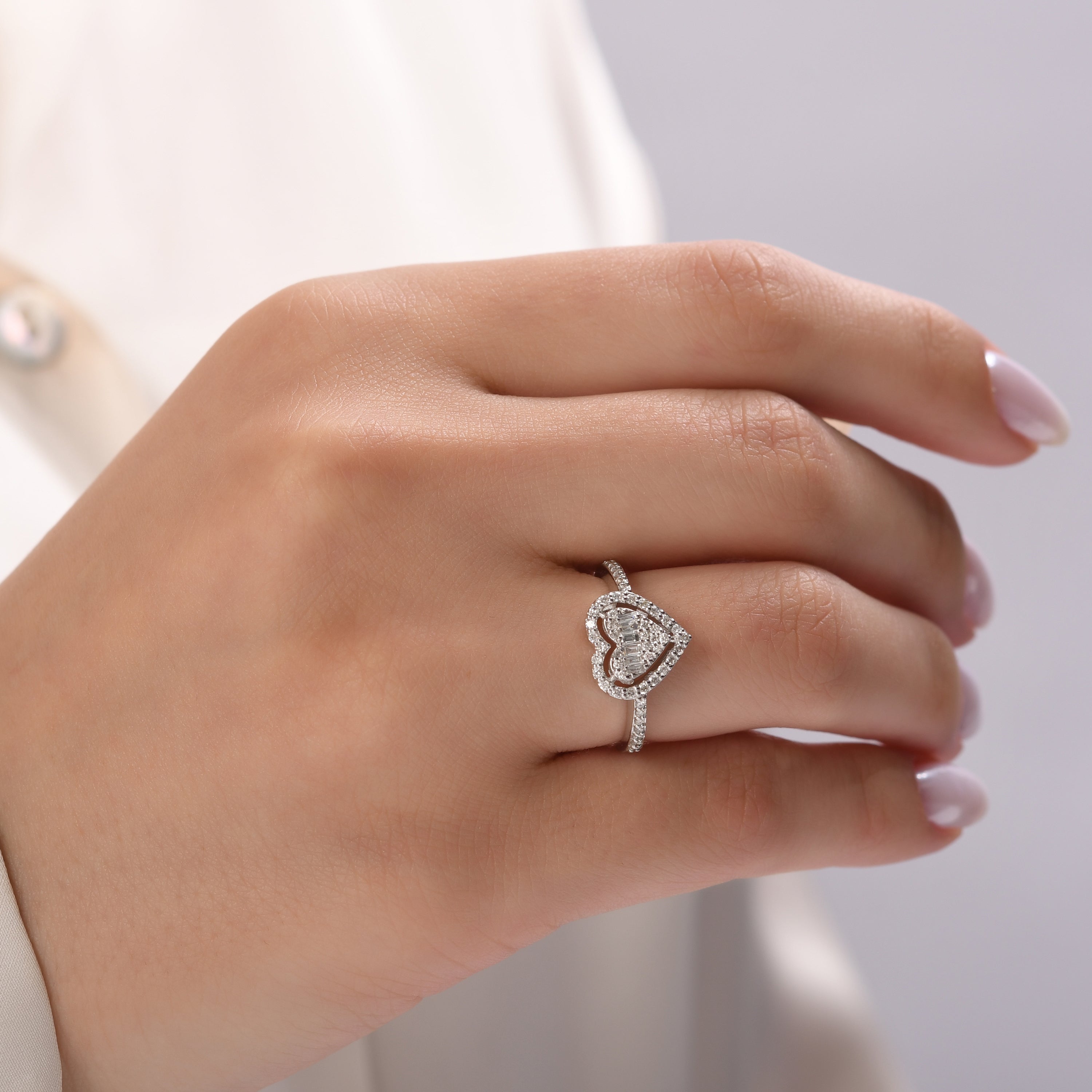 0.23 Karat Baget Pırlanta Yüzük Modelleri ve Fiyatları 2025 - Lial Diamond - Göz Kamaştıran Zarafet