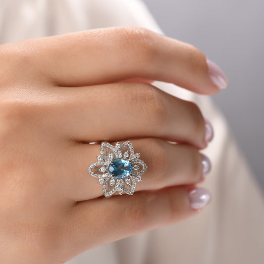 4.50 Karat Pırlanta Blue Topaz Yüzük Modelleri ve Fiyatları 2025 - Lial Diamond - Göz Kamaştıran Zarafet