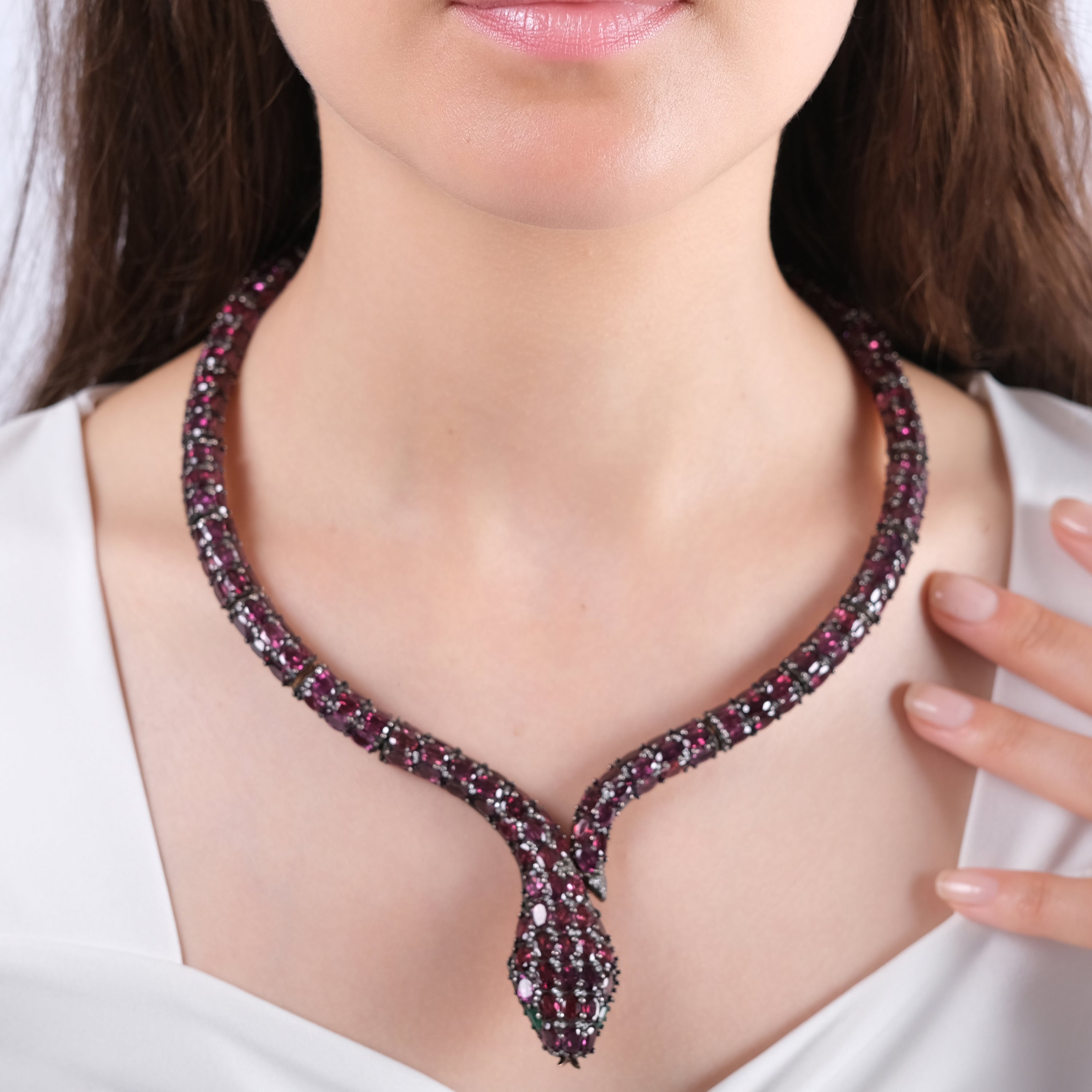 155.25 Karat Pırlanta ve Rhodolite Taşlı Yılan Gerdanlık Modelleri ve Fiyatları 2025 - Lial Diamond - Göz Kamaştıran Zarafet