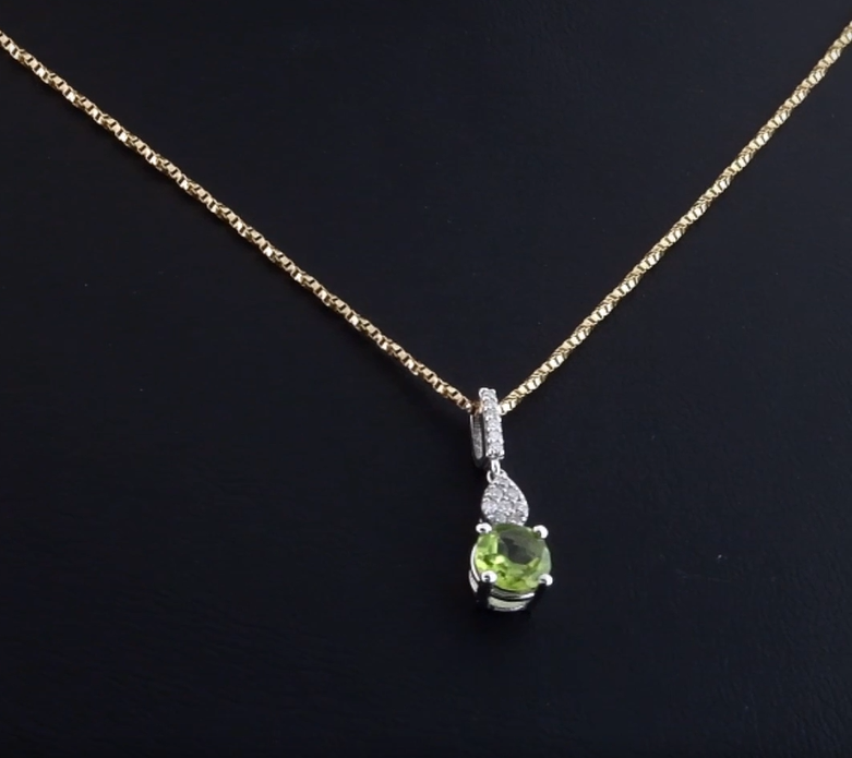 0.74 Karat Pırlanta Peridot Kolye