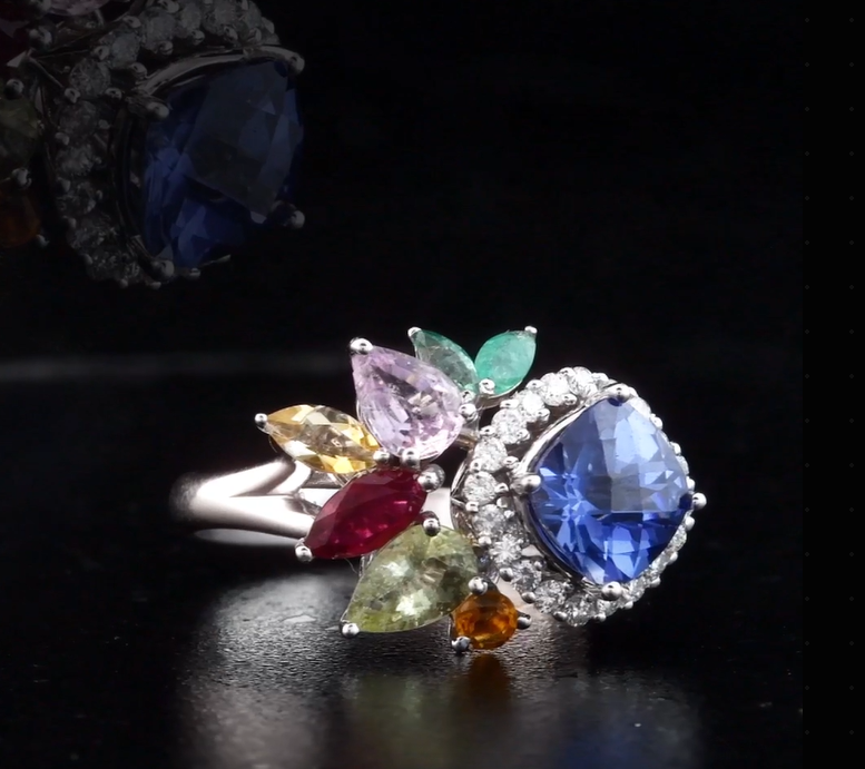 3.71 Karat Pırlanta Safir ve Turmalin Yüzük